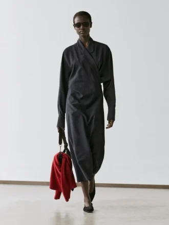 Abito midi con dettagli drappeggiati