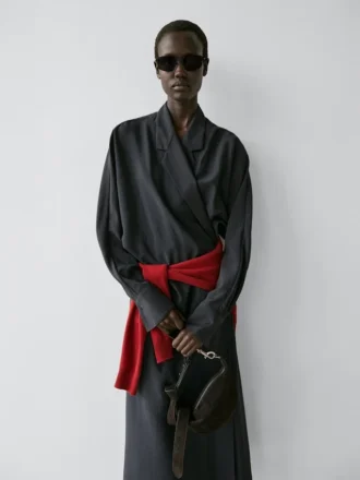 Abito midi con dettagli drappeggiati