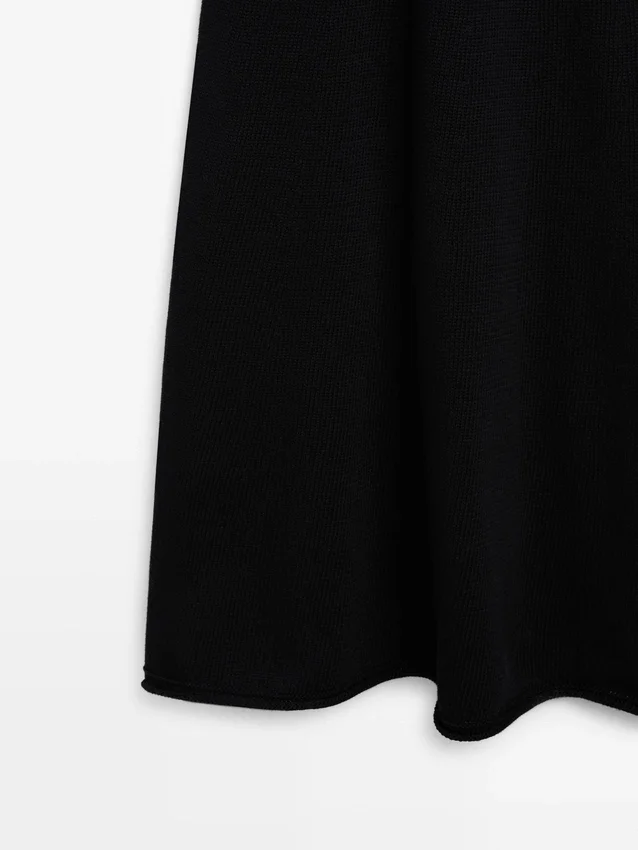 Abito midi in maglia a contrasto 100% cotone Abito midi in maglia a contrasto 100% cotone