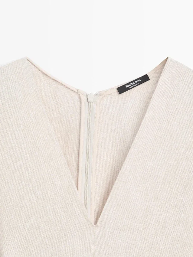 Abito midi leggero in lino a maniche corte Abito midi leggero in lino a maniche corte