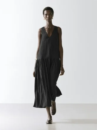 Abito midi plissettato fluido