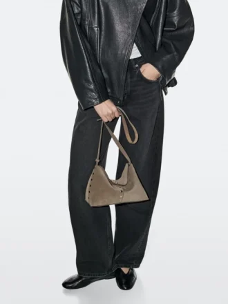 Borsa in pelle crosta con dettagli borchiati