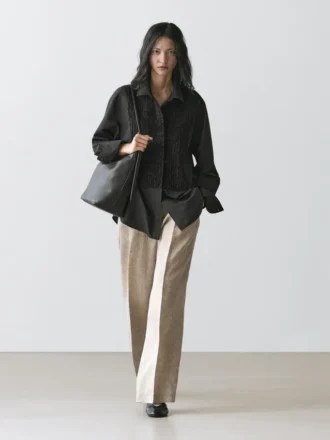 Camicia con pettorina e dettagli ricamati