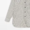 Camicia fluida a righe con collo alto Camicia fluida a righe con collo alto