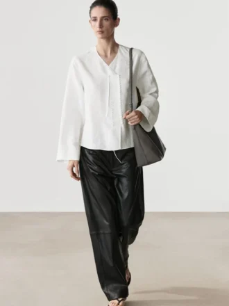 Camicia fluida con dettaglio sul petto