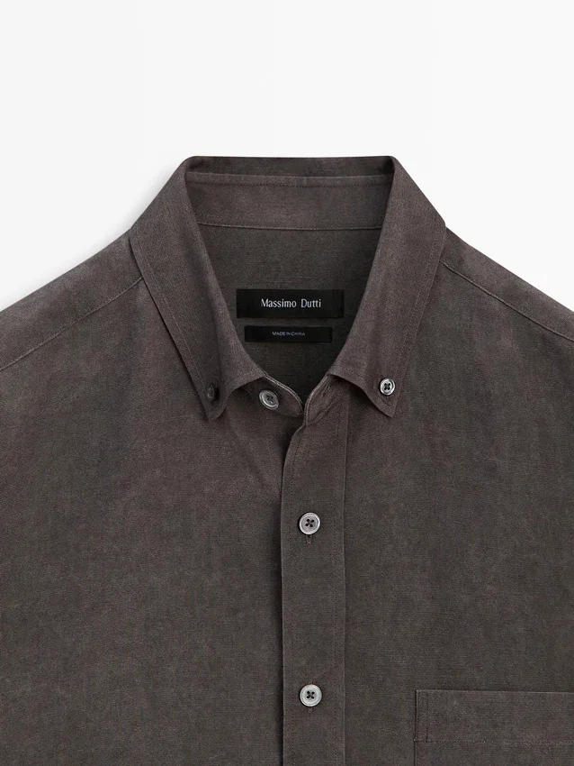 Camicia fluida con tasca Camicia fluida con tasca