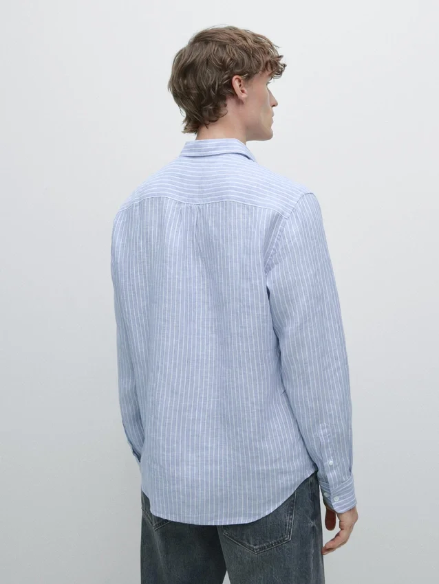 Camicia in lino a righe dalla vestibilità regolare Camicia in lino a righe dalla vestibilità regolare