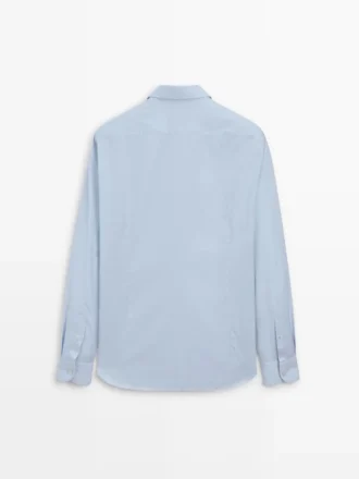 Camicia slim fit a micro-quadri in 100% cotone