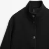 Cappotto a collo alto in misto lana con chiusura a bottoni