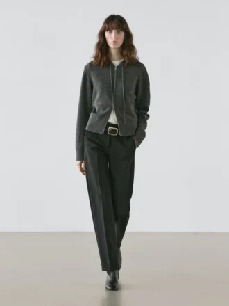 Cardigan con cappuccio in misto lana e chiusura con zip