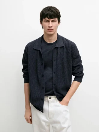 Cardigan in maglia a coste con bottoni