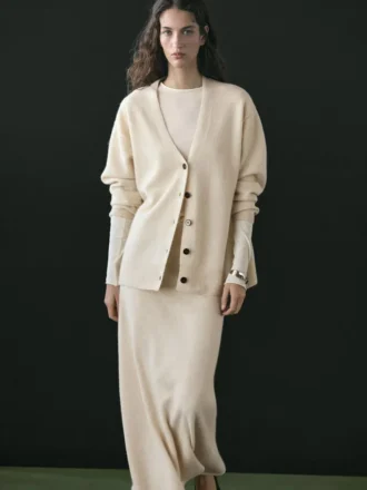 Cardigan in maglia di alpaca e lana con scollo a V