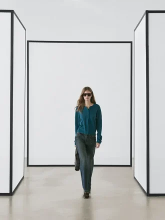 Cardigan in maglia di lana con bottoni ricoperti