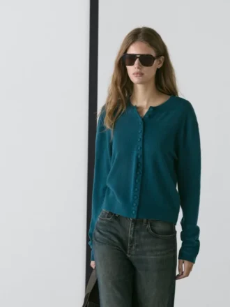 Cardigan in maglia di lana con bottoni ricoperti