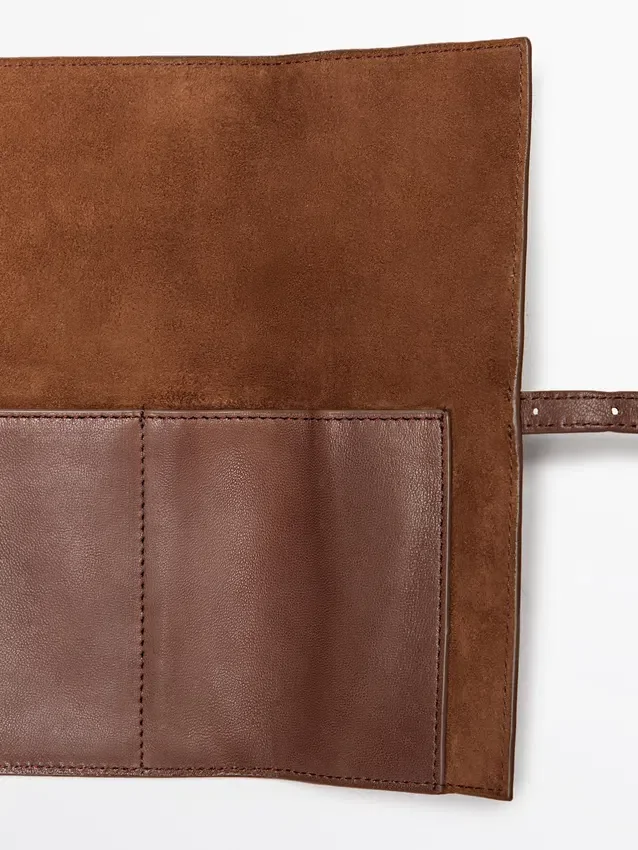 Custodia per accessori tecnologici in pelle nappa Custodia per accessori tecnologici in pelle nappa