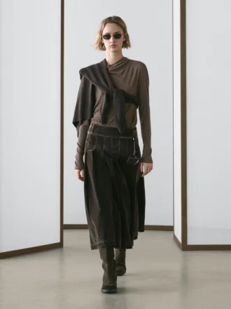 Gonna midi in denim floccato con pieghe a cannuccia