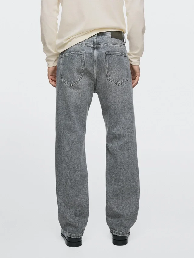 Jeans a gamba dritta Jeans a gamba dritta