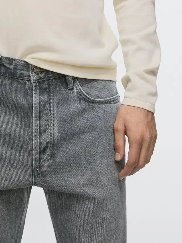 Jeans a gamba dritta Jeans a gamba dritta