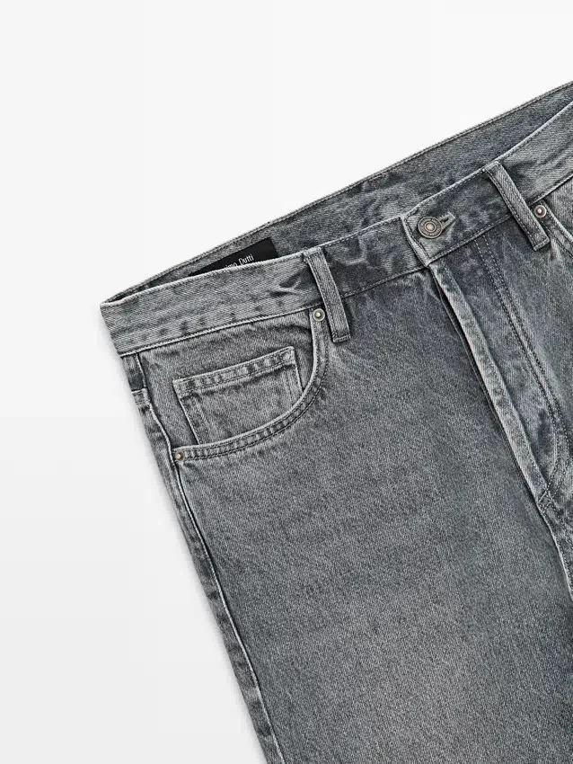 Jeans a gamba dritta Jeans a gamba dritta