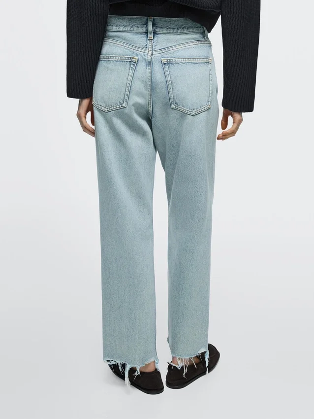 Jeans a gamba dritta a vita alta Jeans a gamba dritta a vita alta