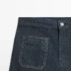 Jeans a vita alta con taglio svasato e tasche
