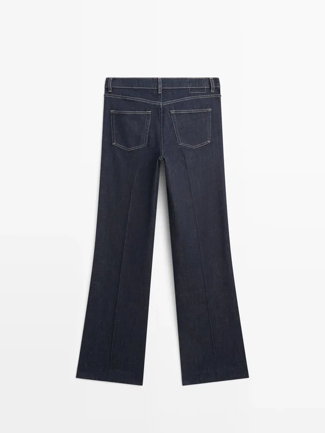 Jeans a vita alta svasati Jeans a vita alta svasati