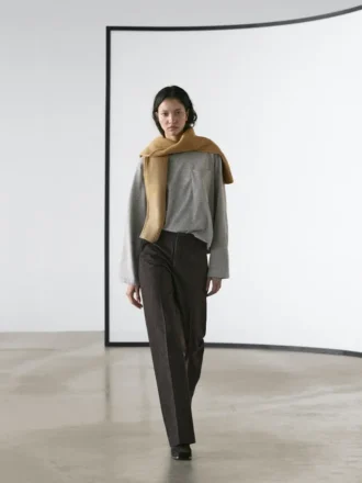 Jeans a vita media e gamba larga