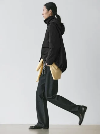 Jeans a vita media e gamba larga