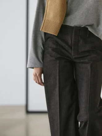 Jeans a vita media e gamba larga