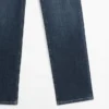 Jeans comodi a vita alta e gamba dritta