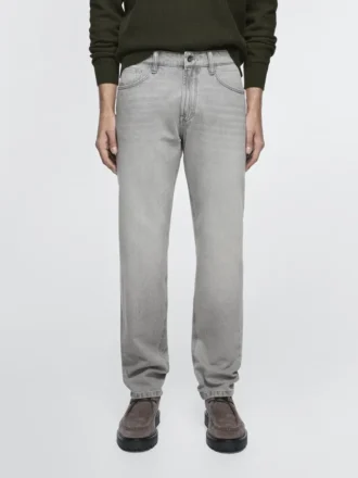 Jeans dal taglio affusolato