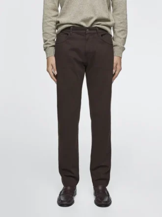 Jeans dal taglio affusolato