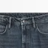 Jeans dal taglio affusolato