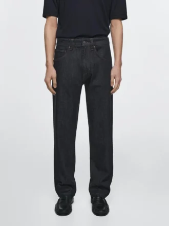 Jeans dalla vestibilità comoda