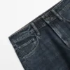 Jeans dalla vestibilità comoda
