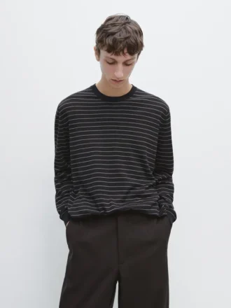 Maglione a maniche lunghe a righe