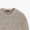 Maglione a righe con collo rotondo