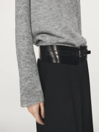 Maglione in maglia con collo a cappuccio