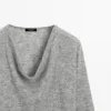 Maglione in maglia con collo a cappuccio