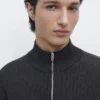 Maglione in maglia con collo alto e zip