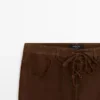 Pantaloni corti in pelle scamosciata con coulisse
