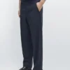 Pantaloni da completo in lana fresca a gamba larga per abiti da uomo