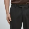 Pantaloni da completo in lana leggera gessata Pantaloni da completo in lana leggera gessata
