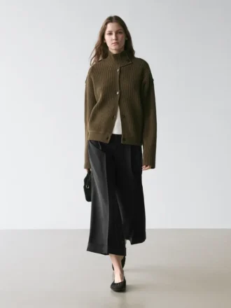 Pantaloni fluidi con pinces