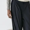 Pantaloni in misto lana con pieghe