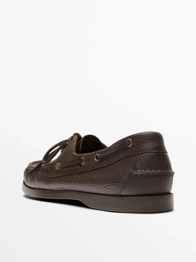 Scarpe da barca in pelle Scarpe da barca in pelle