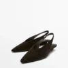 Scarpe slingback in pelle scamosciata crosta Scarpe slingback in pelle scamosciata crosta