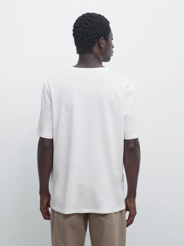 T-Shirt a maniche corte in misto lino T-Shirt a maniche corte in misto lino