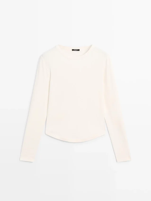 T-Shirt a maniche lunghe con orlo arrotondato T-Shirt a maniche lunghe con orlo arrotondato