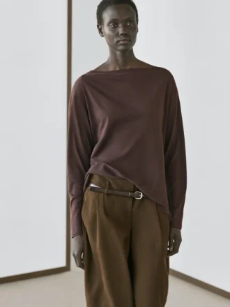 T-Shirt con scollo a barchetta in 100% cotone